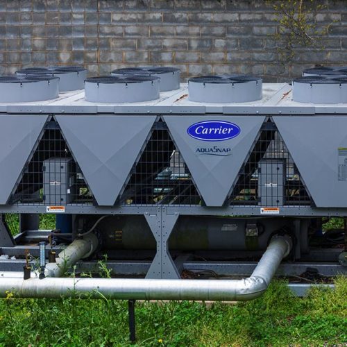 close-up-of-a-chiller-installed-outdoors-maplewood-mn